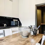 Suite11 * Como